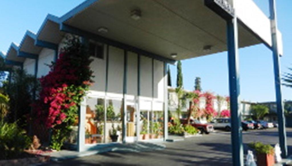 Antioch Executive Inn Eksteriør bilde